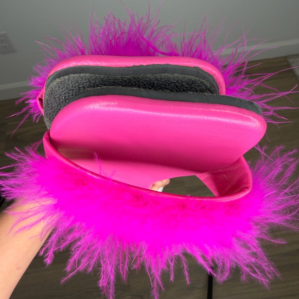 Nordstrom Vibrant Pink Feathered Sandals - Picture 7 of 9